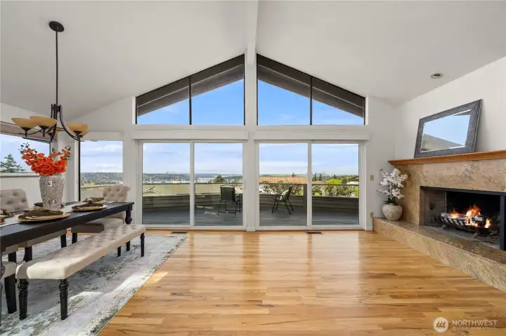 West facing , vaulted ceilings