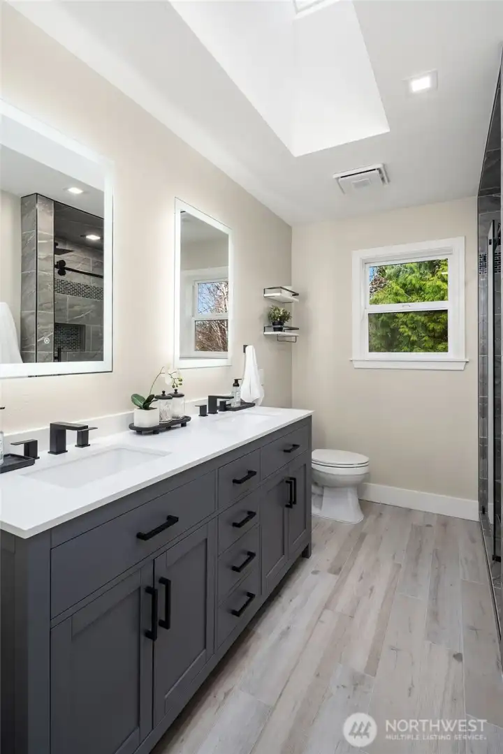 Hall Bath with Heated Tile Floors