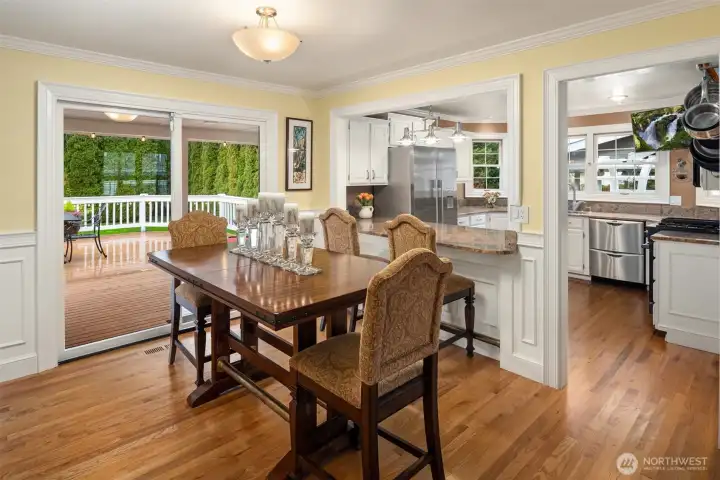 Quaint counter seating perfect for morning espresso or afternoon beverage. I want to mention the double drawer dishwasher!