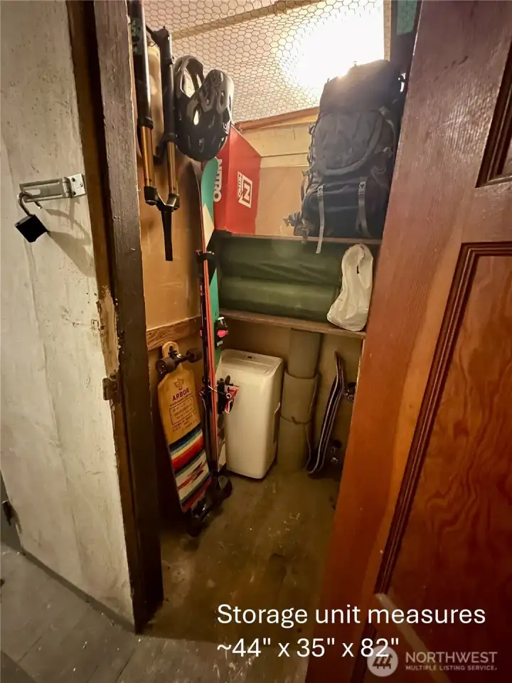 Storage unit