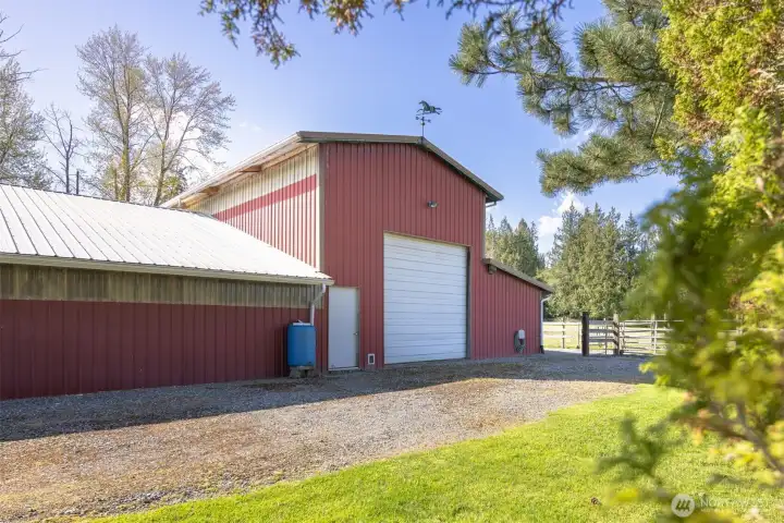 Horse Barn Horse Barn