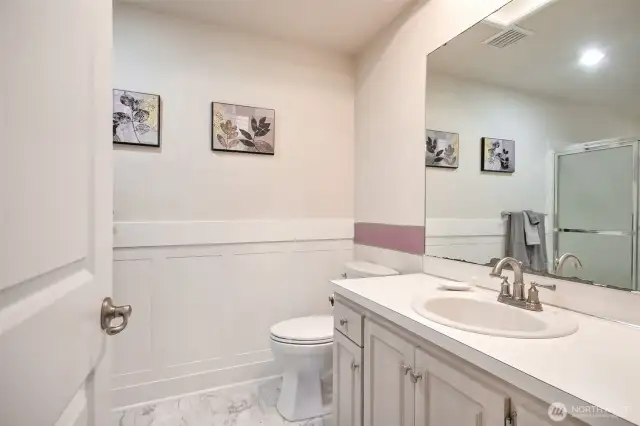 primary bedroom bathroom