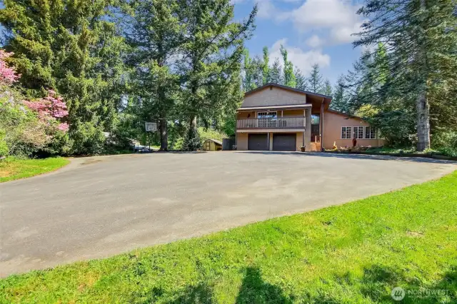 paved drieway