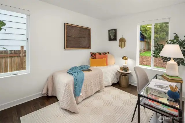 Sweet 2nd bedroom on the main floor is very versatile!