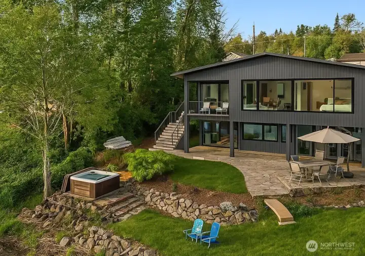 Virtual rendering of a potential window remodel and exterior painting