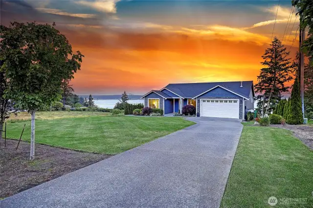 View Luxury Beach Home that is Better-Than-New~