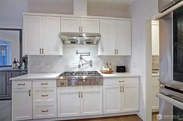 6-Burner Range w/ Potfiller and Custom Cabinets~