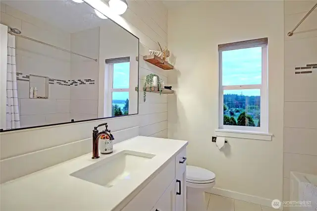 Guest Bath is Extraordinary~
