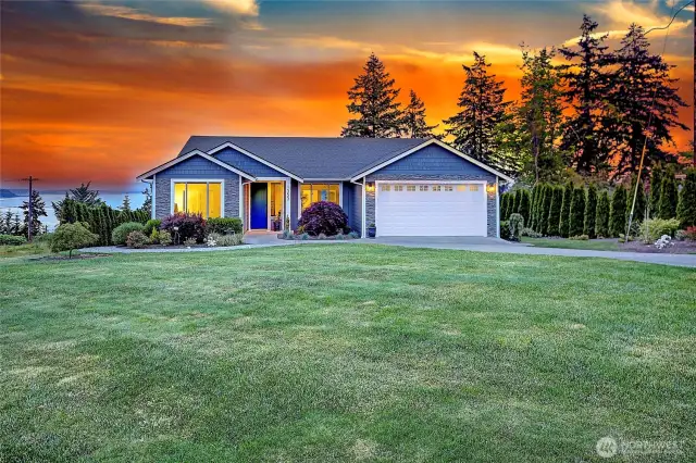 Sprawling shy 1/2 Acre w/ 6 Zone Sprinklers is Level and Gorgeous~
