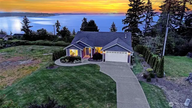 Overview of the Best Lot in Sunrise Estates~