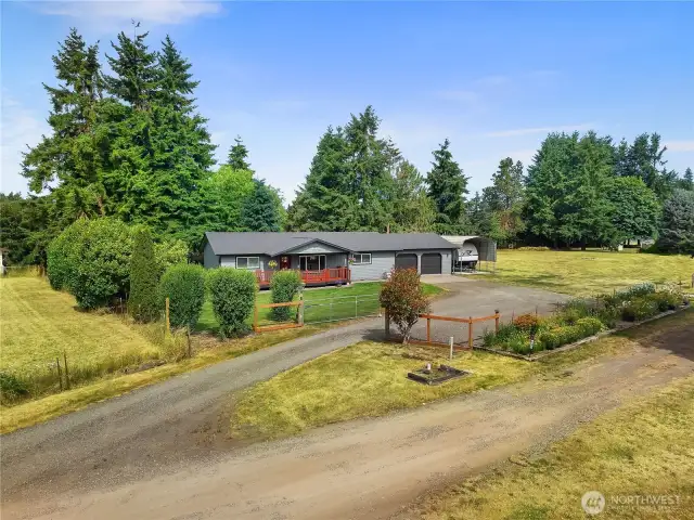 This gated entry welcomes you to your own peace of serenity. Fully fenced and ready for your vision!