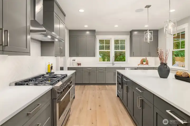 Chef's Kitchen with Miele Range & large center island