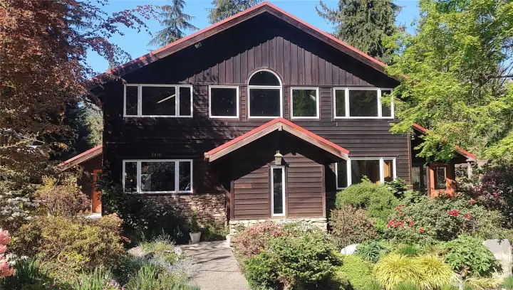 Spring has sprung and the plants are coming into bloom and the trees are leafing out. This is a beautiful place to call home.