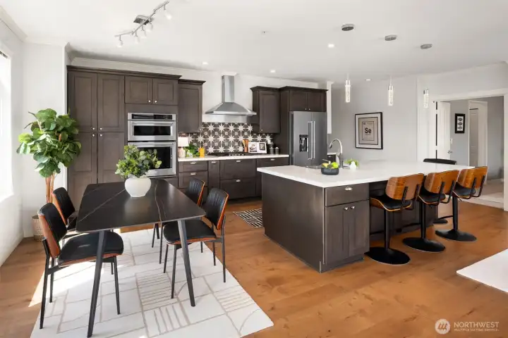 Lots of entertaining space