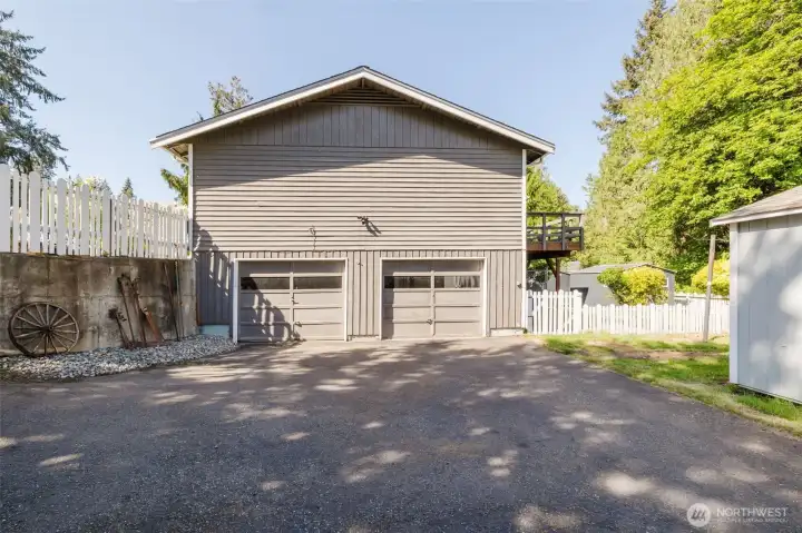 Large 2 Car Garage