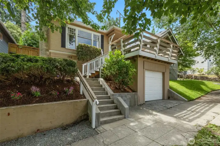 Perched high up from the street for privacy. Perched high up from the street for privacy.