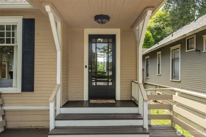 Sunny front entry. Sunny front entry.