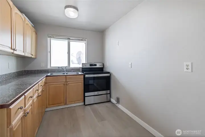 Upper unit kitchen
