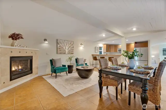 Dining & family area