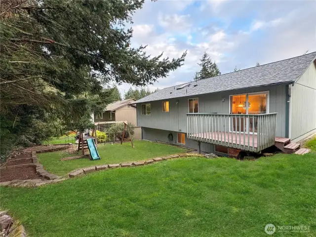 Make the most out of your backyard with tiered lawn spaces.