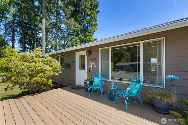 This well cared for one level home sits in a quiet and walkable neighborhood. A new composite front deck offers a great place to greet neighbors and enjoy a beverage in the sunshine.
