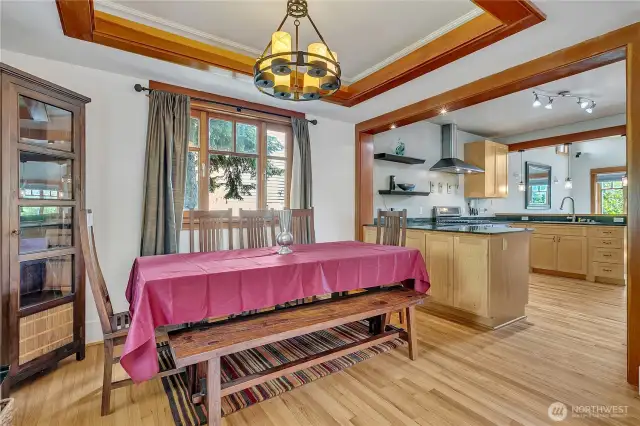 dining area off kitchen