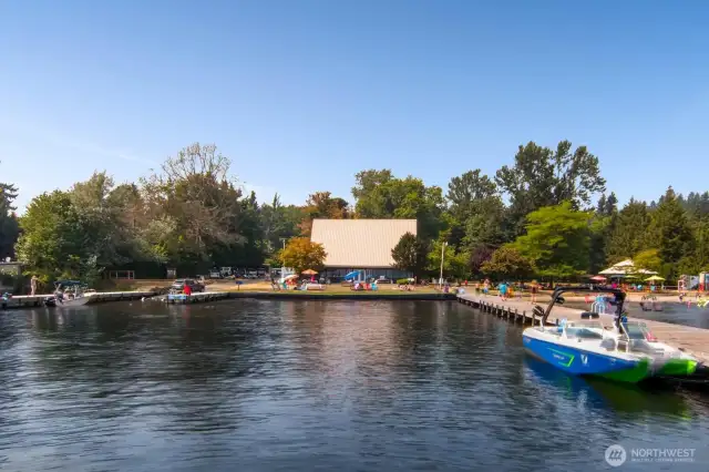 Bring your kayak, paddleboard or boat and launch at the Civic Club!