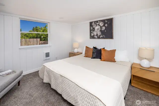 3rd lower floor bedroom