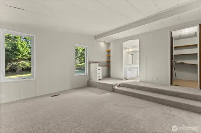 Primary showing the bathroom & walk-in-closet.