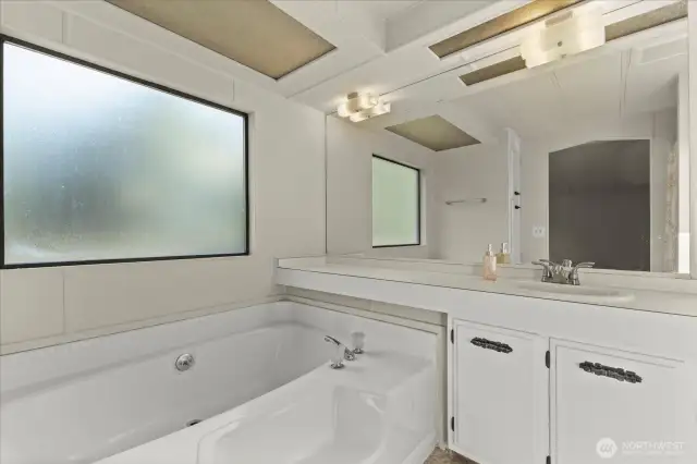 Primary bath w/ lg soaking tub.