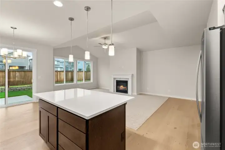 Look at the awesome island - perfect for prepping meals and entertaining!