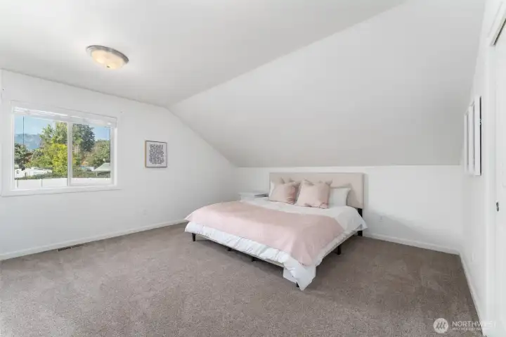 Upper bedroom 1- large!