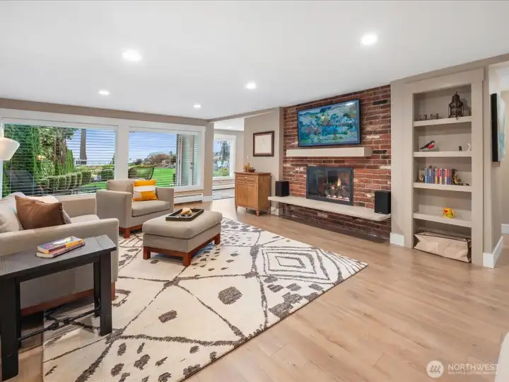 Light, bright living room with easy-care flooring