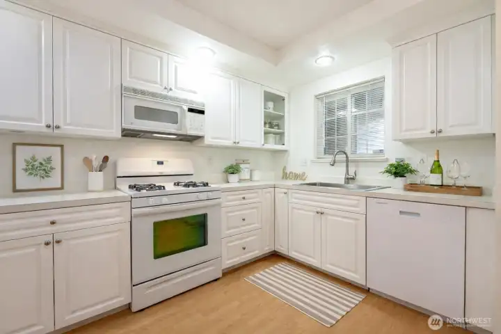 Virtual Staging Sunny Bright Kitchen
