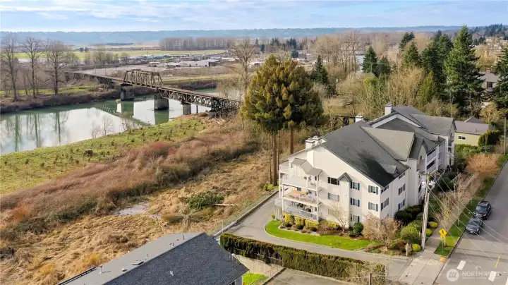 Incredible Snohomish Location