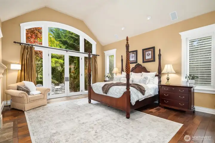 Main floor primary bedroom