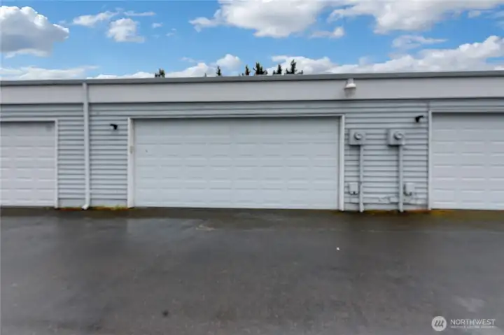 No hiking the parking lots at night - walk right into your home from the garage!