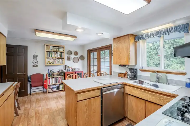 Full view of kitchen.