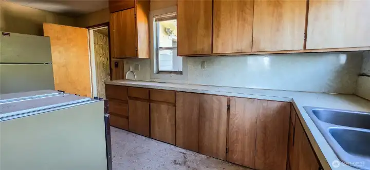 This space features ample counter space, making it absolutely perfect for cooking and entertaining.