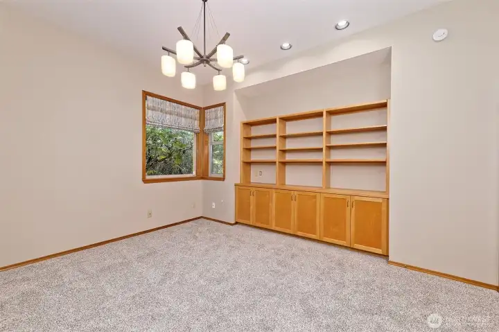 This is the office on the main floor. This is the office on the main floor.