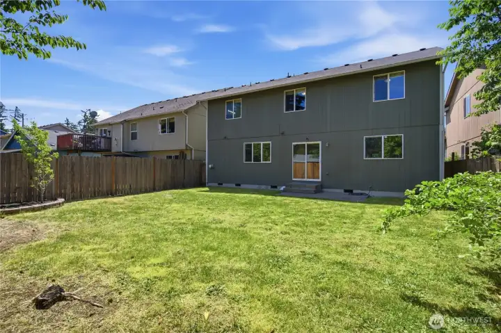This level, and tidy yard is the perfect canvas to make this your own backyard retreat!
