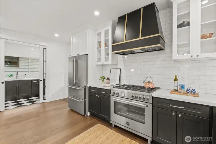 Butler Pantry in left side of this photo.