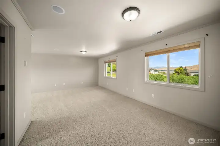 Upstairs Bonus Room