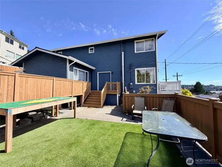 Large Private Front Front Yard Great For Private Party, Great Dogs Running...! Large Private Front Front Yard Great For Private Party, Great Dogs Running...!