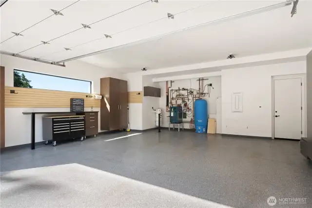 Interior attached 2 car garage, fully epoxied floor . Radiant heat headquarters.