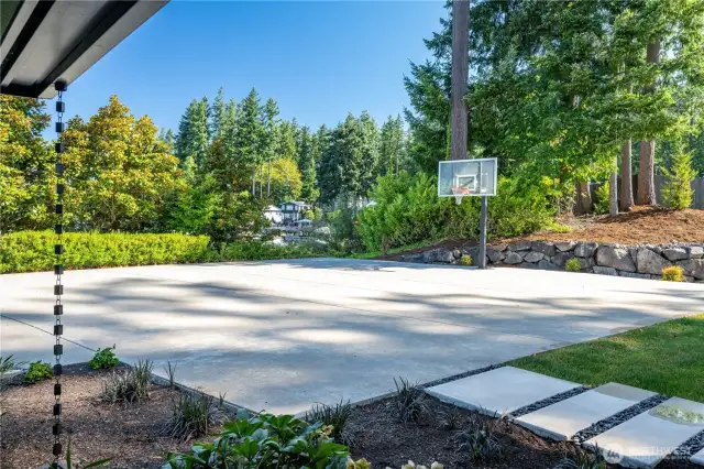 Play basketball, pickle ball while having a ball on this sports court with a view