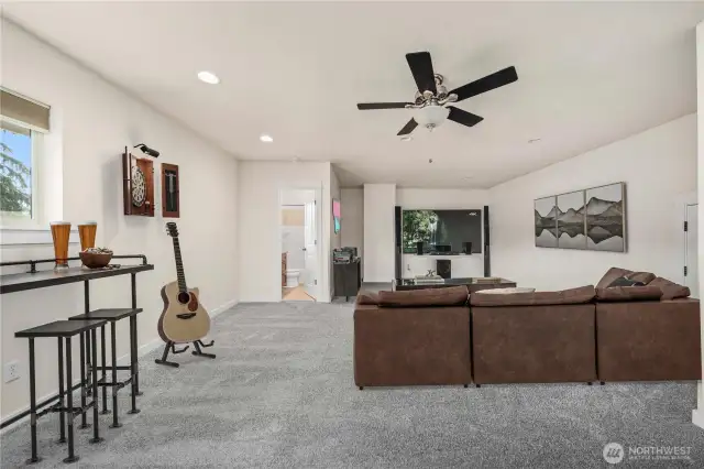 Great full multi-gen living, activities, etc.