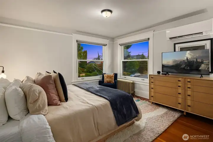 Primary bedroom - 2nd floor
