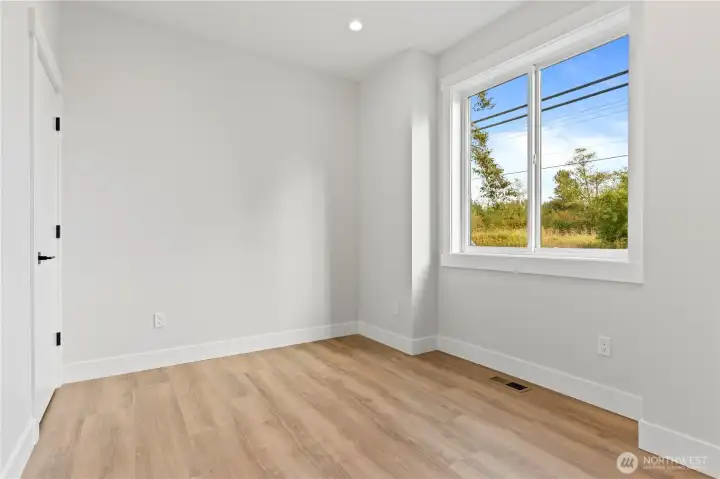 Bedroom 4/flex room