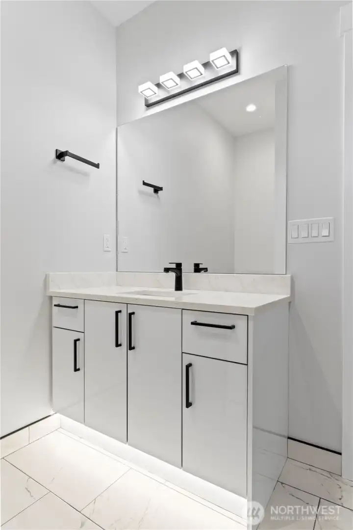 Upstairs hall bath